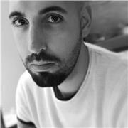 Docente scuola primaria impartisce lezioni part-time dopo orario scolastico